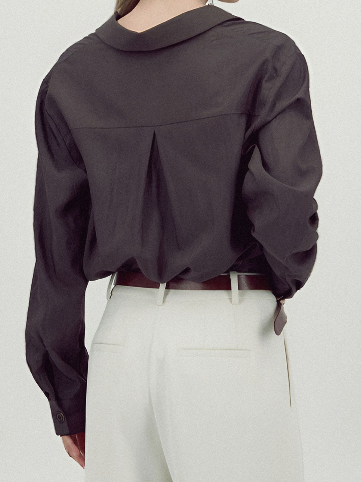 아쿠드(ACUD) Glossy Shirt Blouse _D.Brown