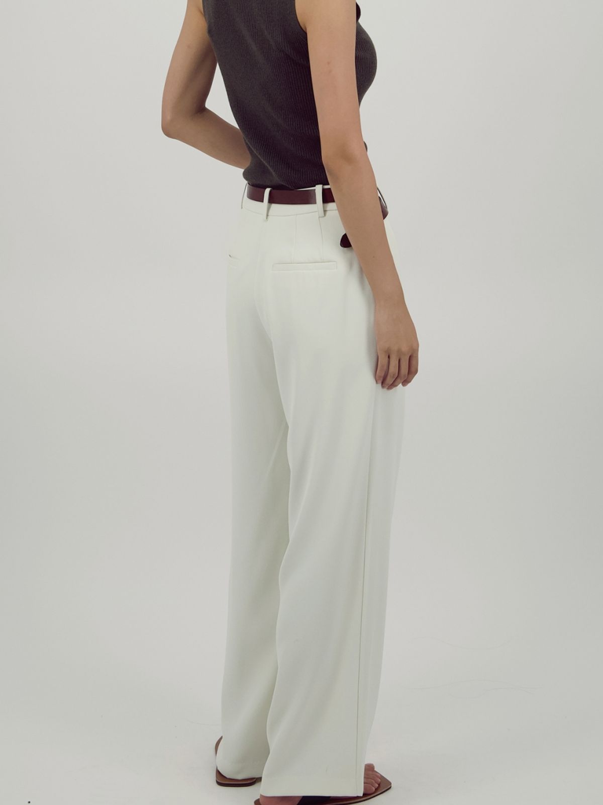 아쿠드(ACUD) Soft Flow Slacks _Ivory