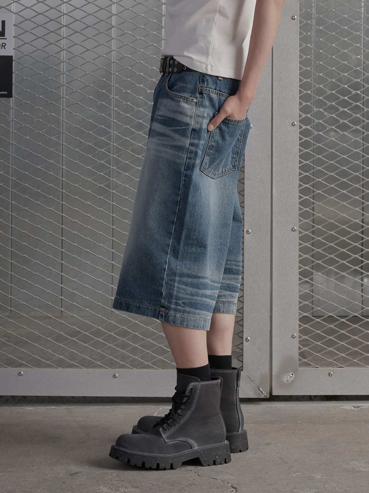르렌느(LERENNE) Denim Bermuda Pants - Blue