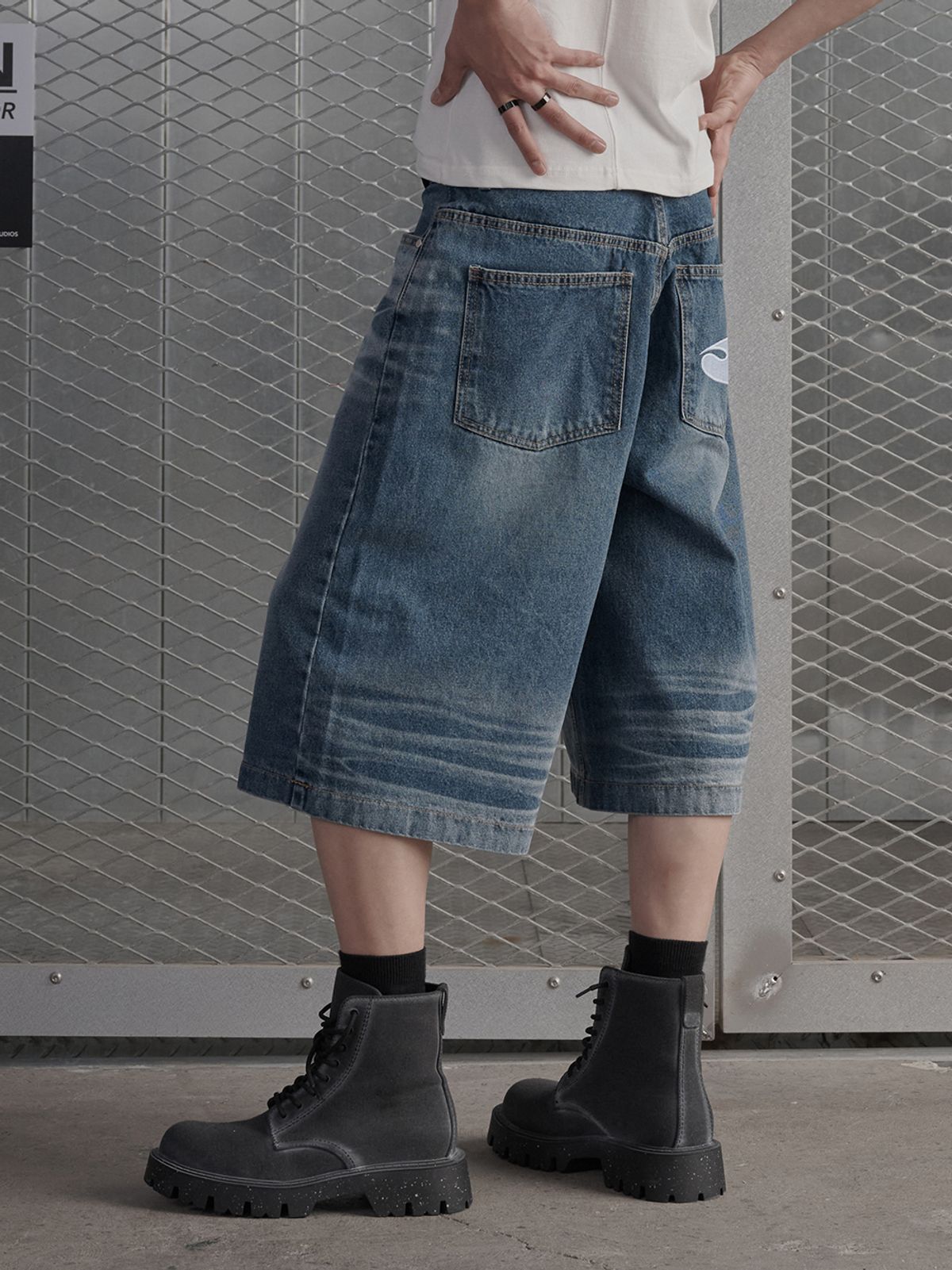 르렌느(LERENNE) Denim Bermuda Pants - Blue