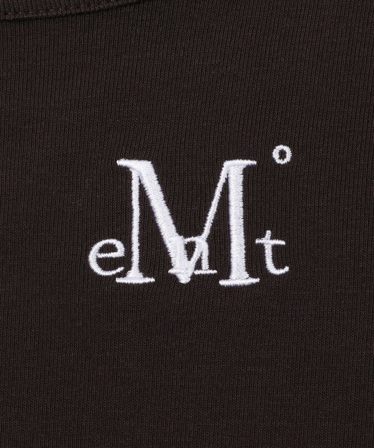 무센트(MUCENT) 채티 슬림핏 라운드넥 티 (6컬러)