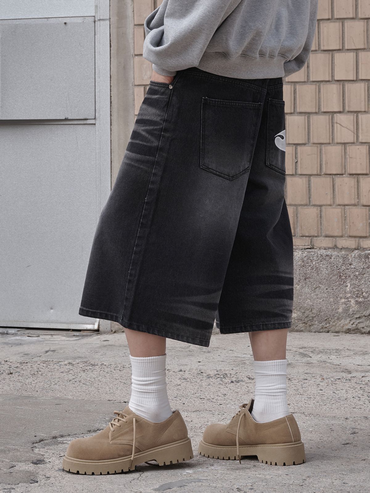 르렌느(LERENNE) Denim Bermuda Pants - Black