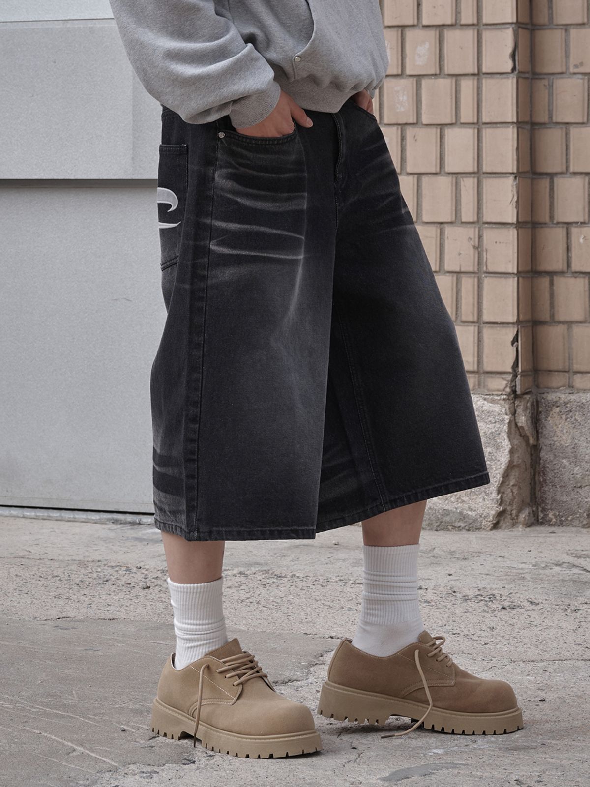 르렌느(LERENNE) Denim Bermuda Pants - Black