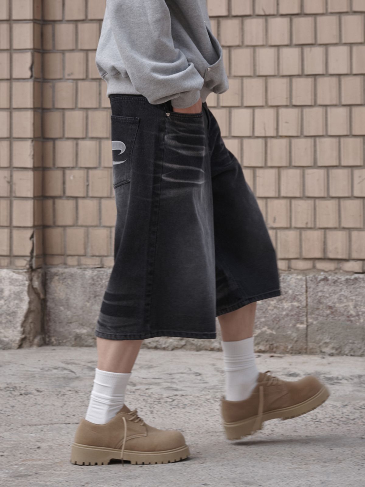 르렌느(LERENNE) Denim Bermuda Pants - Black