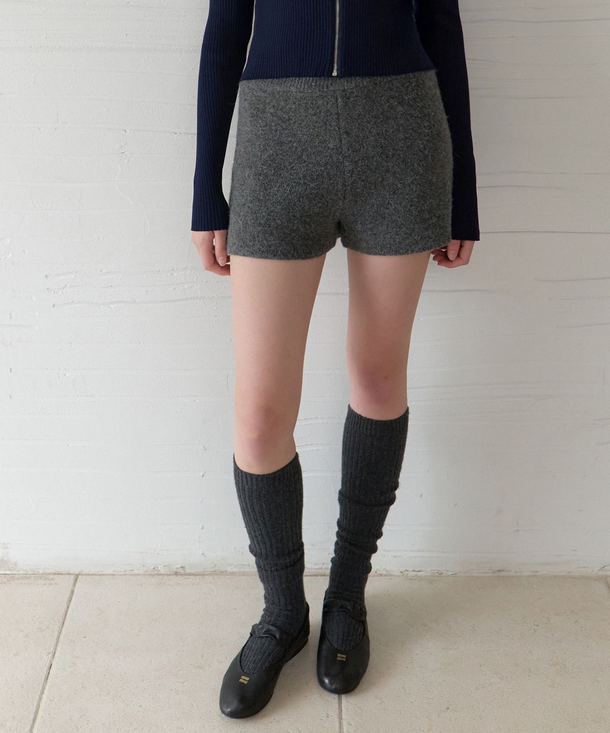 리엘(RE L) Shuu knit shorts (charcoal)