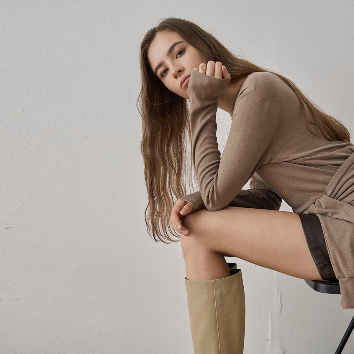 씨커슨(CKUSUN) WOOL BLEND BOLERO LAYERED T-SHIRTS - MOCHA