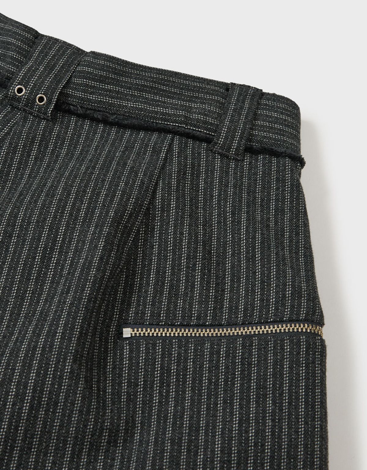 엠엠더블유(MMW) [MMW] TWO TUCK STRIPE PANTS (GREY)
