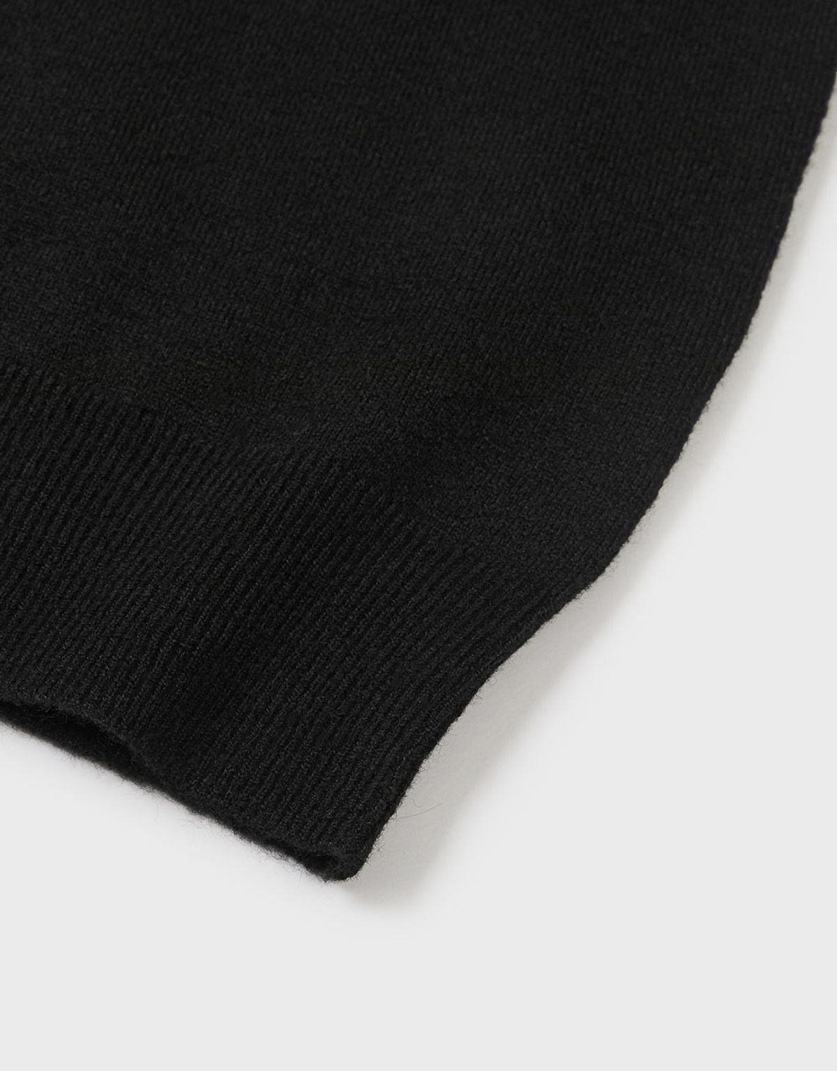 엠엠더블유(MMW) [MMW] CUT-OUT BELTED HF KNIT (BLACK)