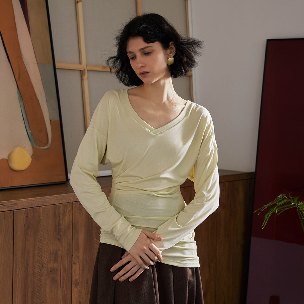 와이와이아이엠(YYIAM) YY_V-neck waist pleated top_4color