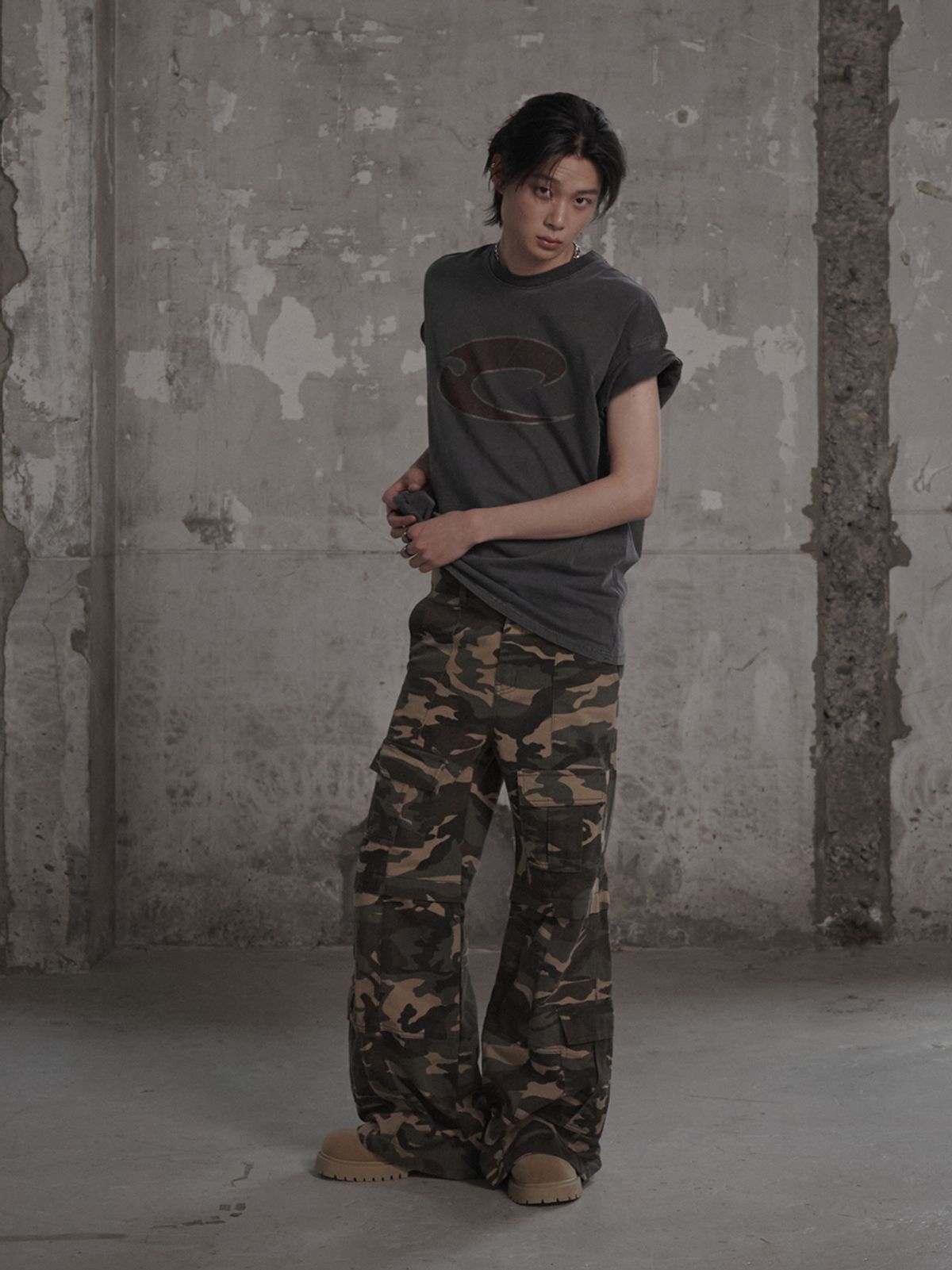 르렌느(LERENNE) Multi Pocket Cargo Flare Camo Pants - Camo