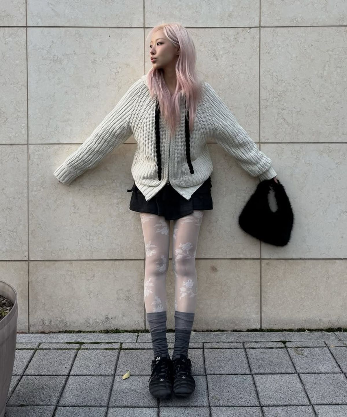 유희(YOUHEE) ROPE HOOD ZIP-UP KNIT IVORY