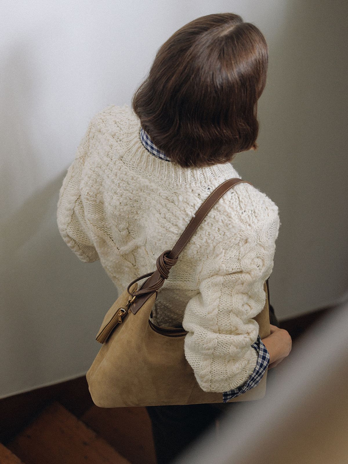 드메리엘(DEMERIEL) Veneta Hobo Bag Medium Sand Beige