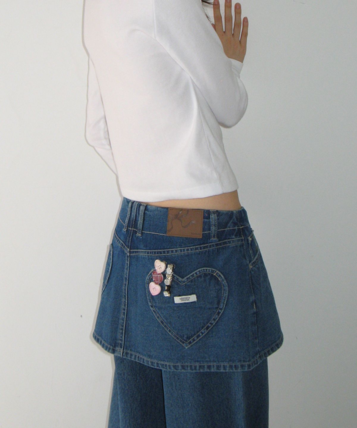 론론(RONRON) HEART POCKET DENIM SKIRT LAYERED PANTS MEDIUM BLUE