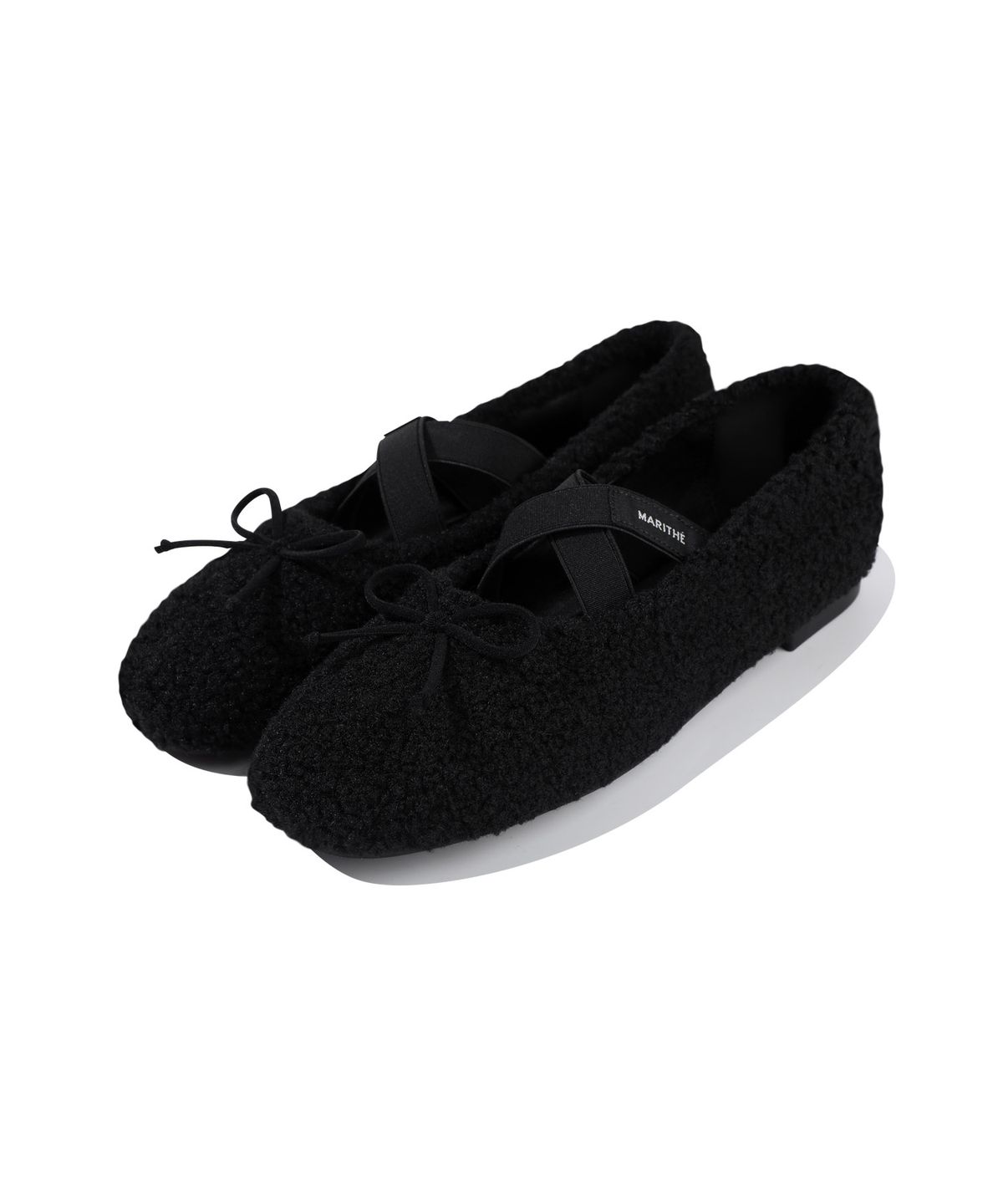 마리떼 프랑소와 저버(MARITHÉ + FRANҪOIS GIRBAUD) W CROSS BANDING SHEARLING FLAT SHOES black