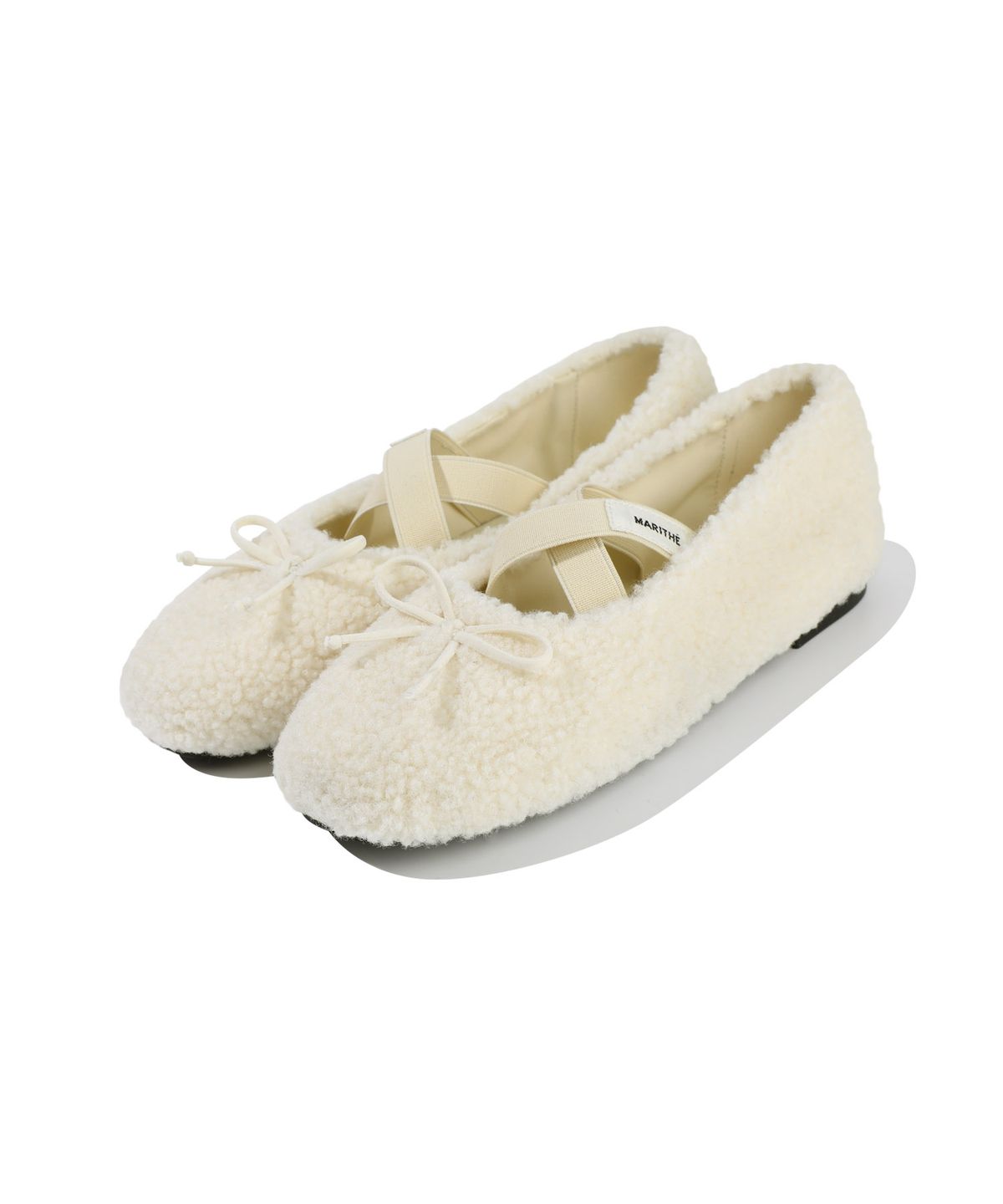 마리떼 프랑소와 저버(MARITHÉ + FRANҪOIS GIRBAUD) W CROSS BANDING SHEARLING FLAT SHOES ivory