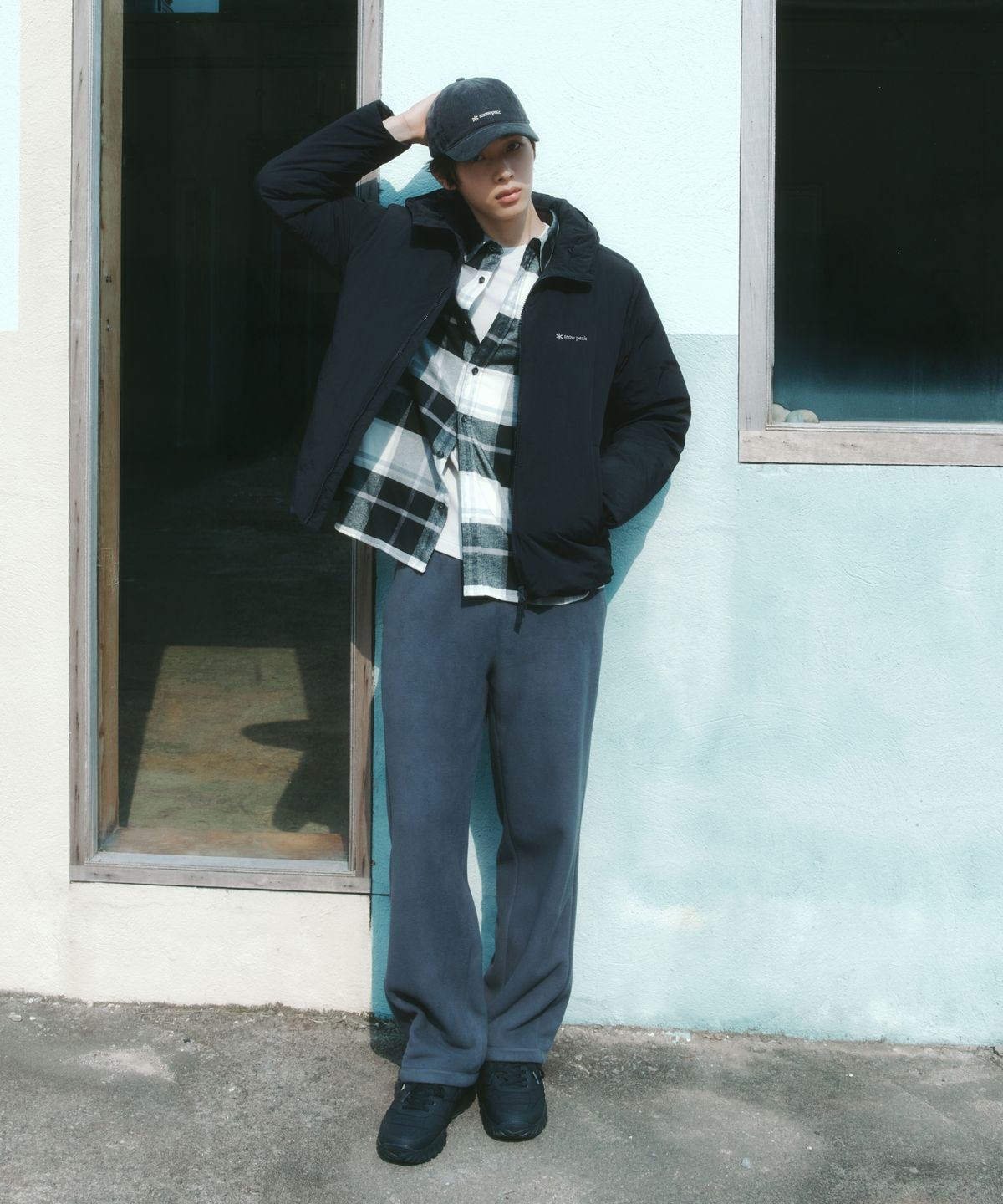 스노우피크 어패럴(SNOWPEAK APPAREL) 랜드 후드 경량 다운 자켓 (S26WMGDJ50) Black