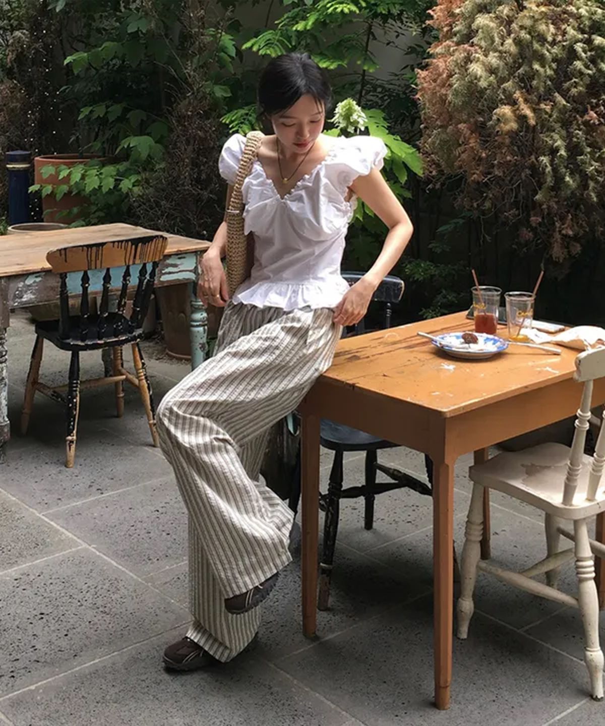 포에트서울(POETSEOUL) double v shirring blouse_ivory