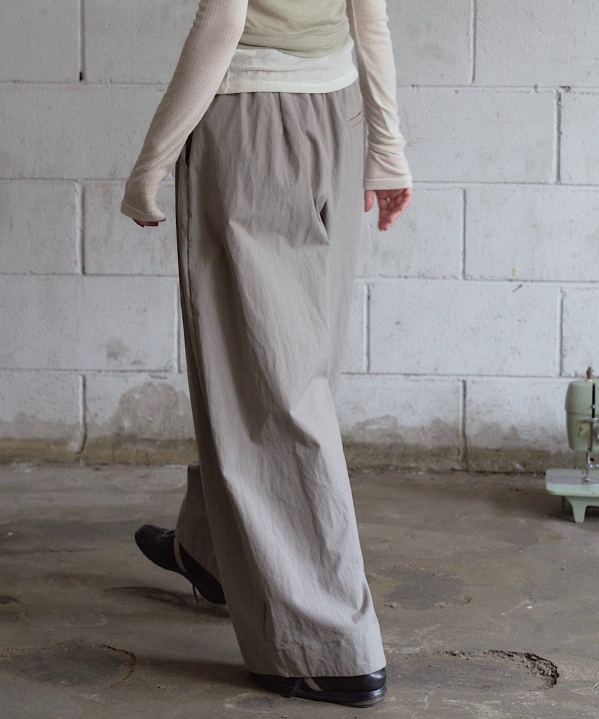 아포엠(APOEM) URBAN VOLUME PANTS (2C)