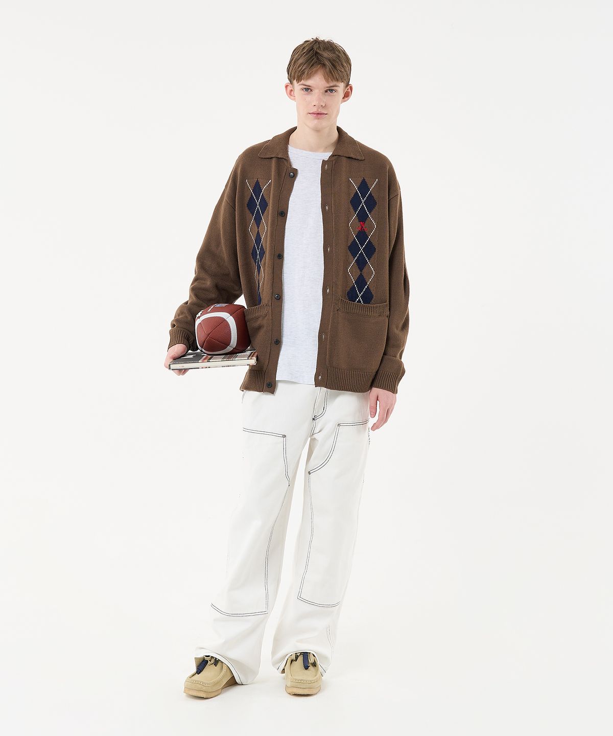 에이카화이트(AECA) AECA ARGYLE COLLAR CARDIGAN-BROWN