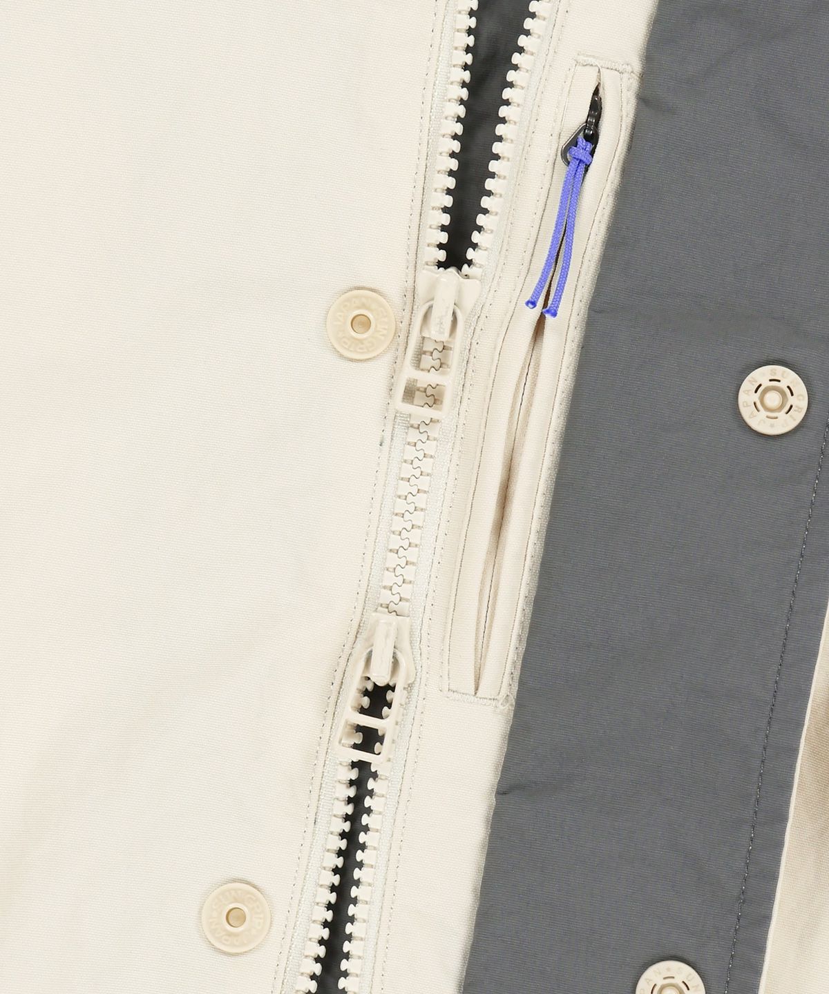 썬러브투어(SUNLOVETOUR) Crescent Windbreaker Ivory