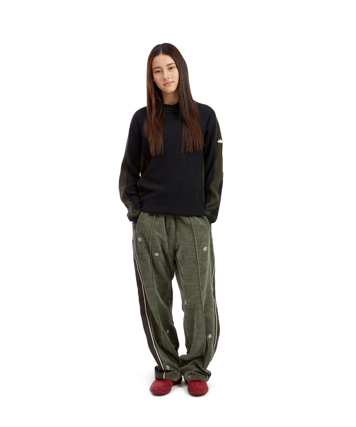 썬러브투어(SUNLOVETOUR) Velour Twinkle Track Pants Khaki