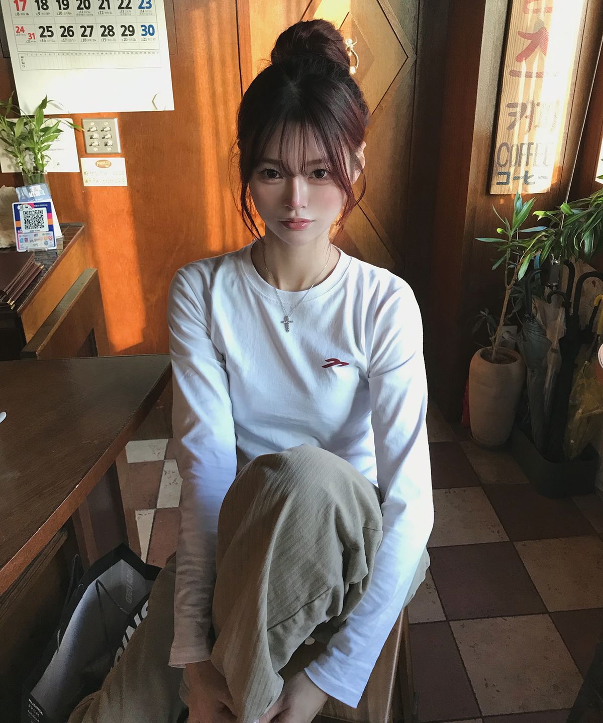 탄산마그네슘(TANSANMAGNESIUM) 마운틴 롱슬리브 (화이트/레드)