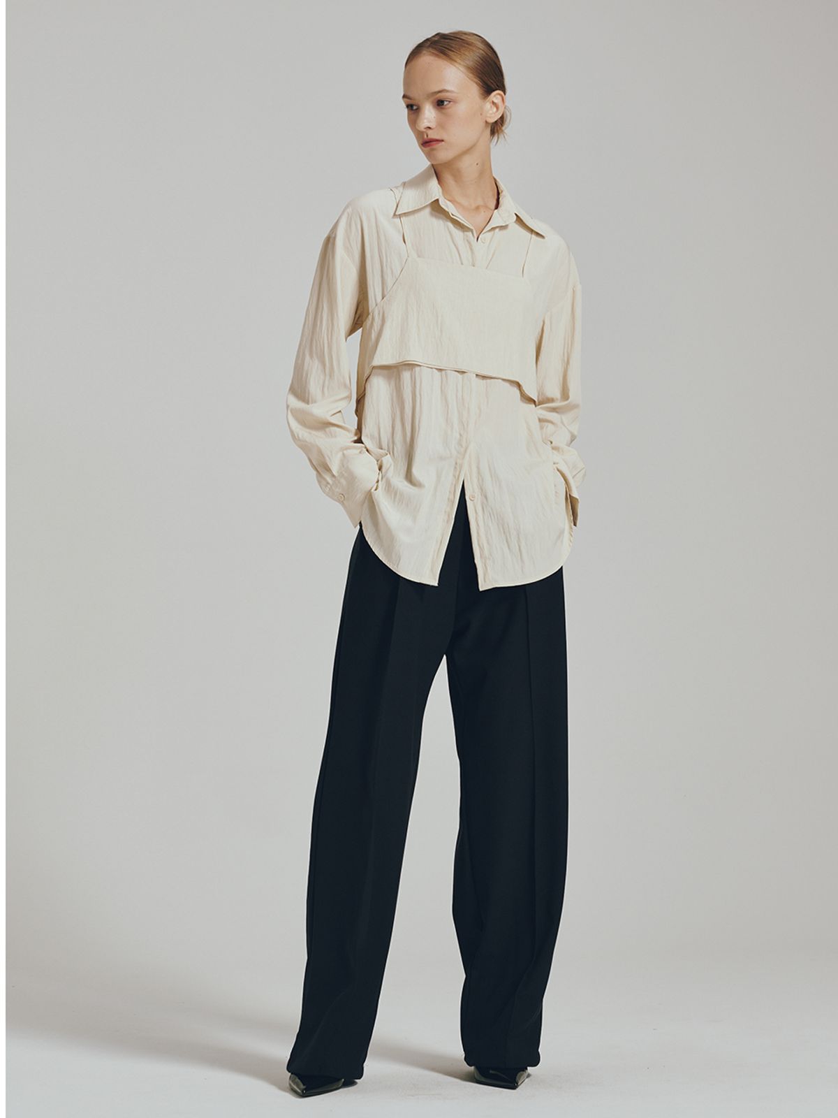누브(NOUVE) 뷔스티에 블라우스 셋트 - 라이트 베이지 / Bustier Blouse Set - Light Beige