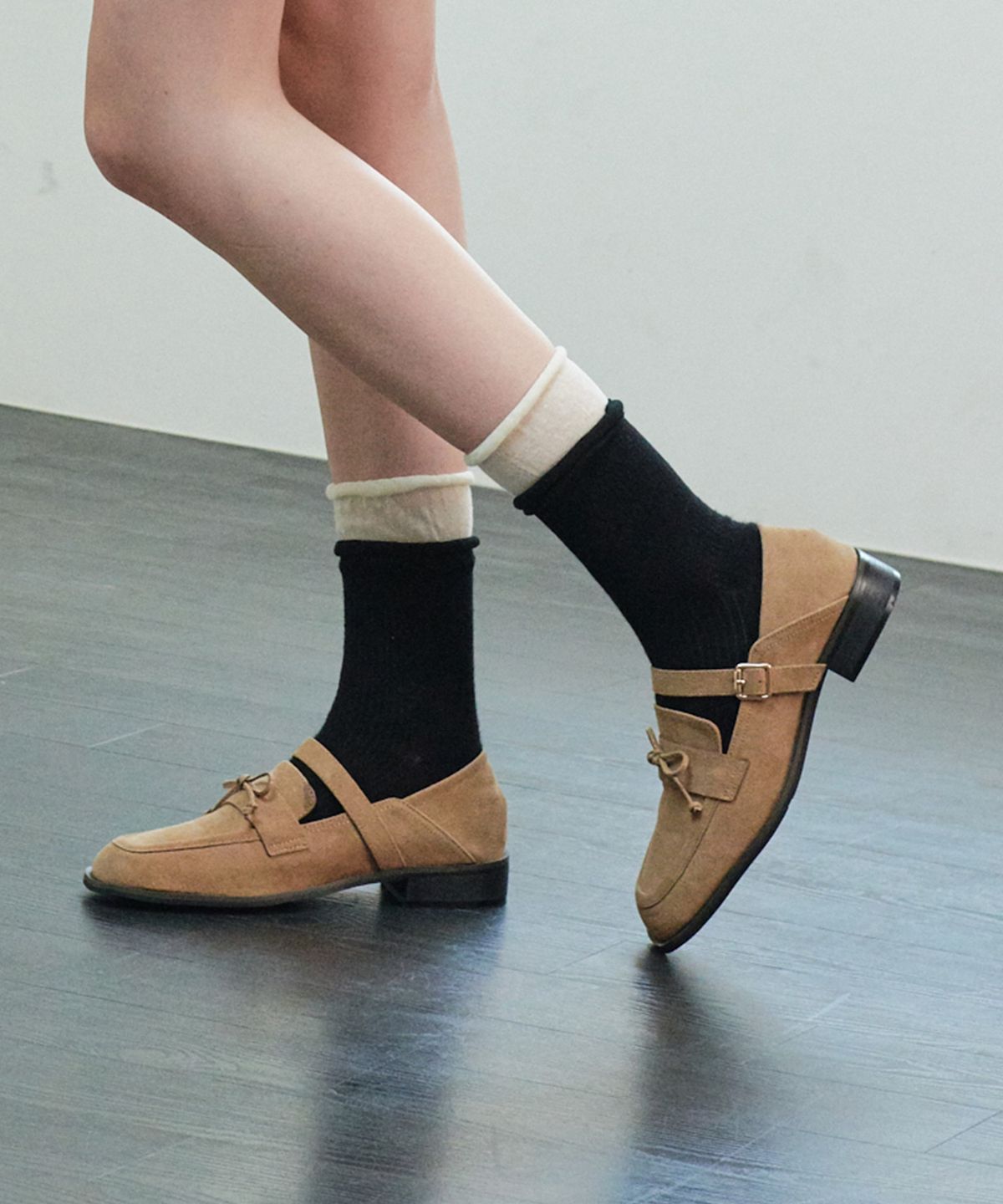 프리플라(FRI FLA) ljh7120 Ribbon Strap Loafers - 2 Colors