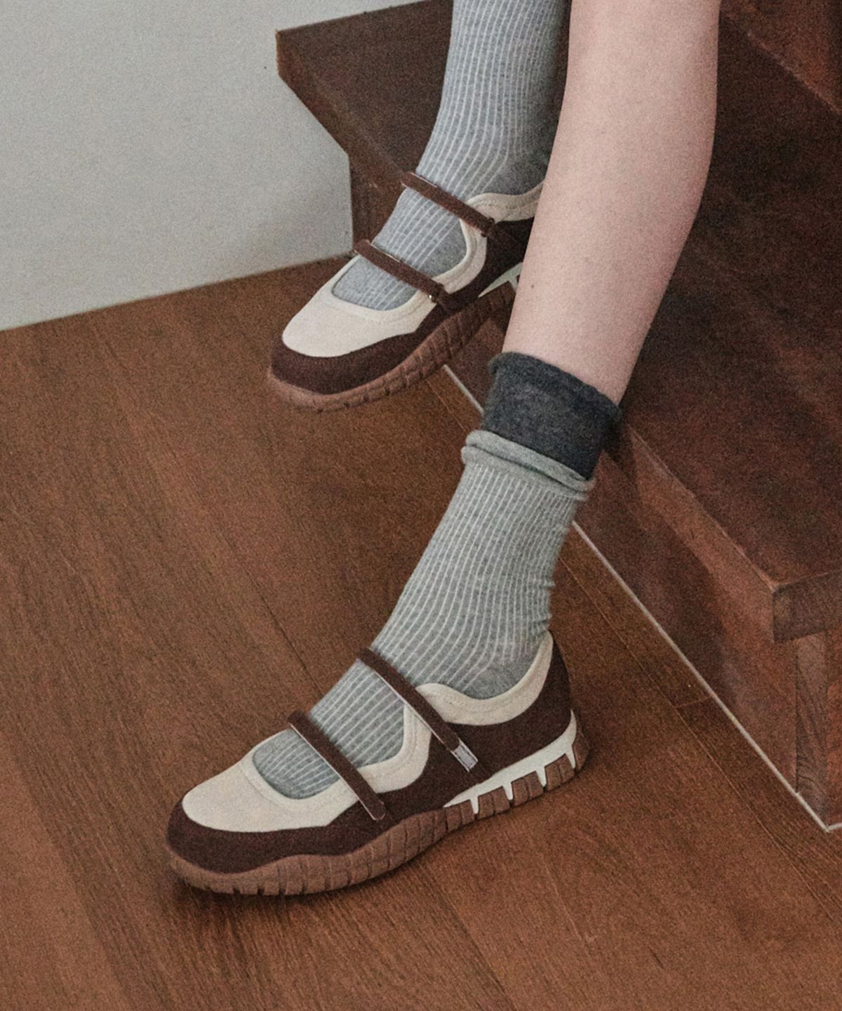 프리플라(FRI FLA) ljh7125 Double Strap Mary Jane Sneakers - 2 Colors