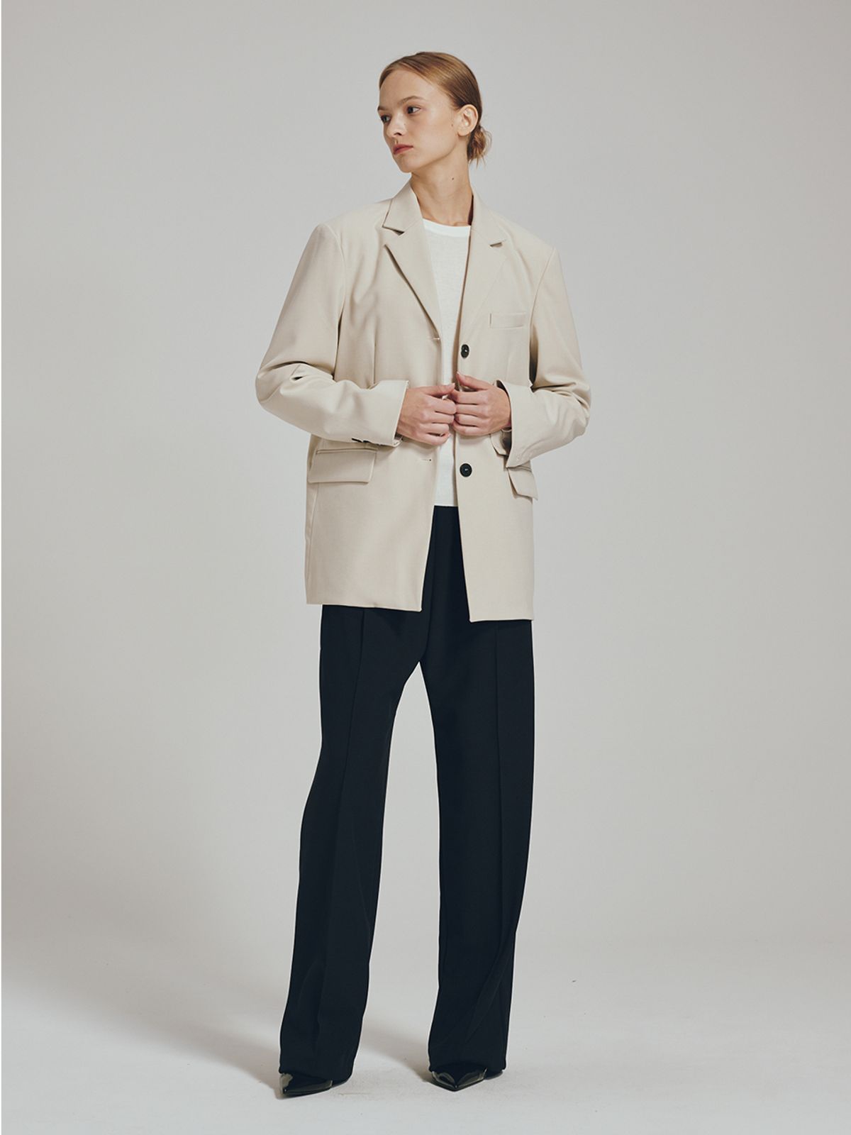 누브(NOUVE) 울 테일러 자켓 - 베이지 / Wool Tailor Jacket -Beige