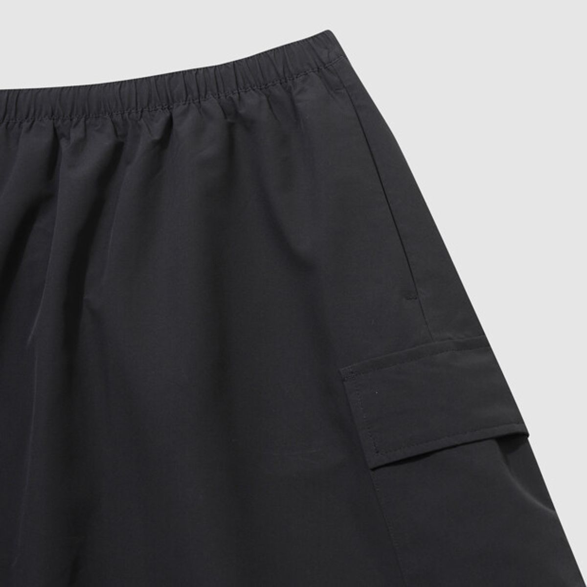 엄브로(UMBRO) HBL 로얄 컬리지 우먼스 플레어 스커트 블랙(UQ322CSK92)