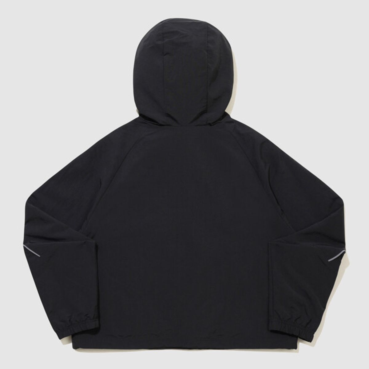 엄브로(UMBRO) HBL 엔지니어드 크루 후드 아노락 블랙(UQ323CWT97)