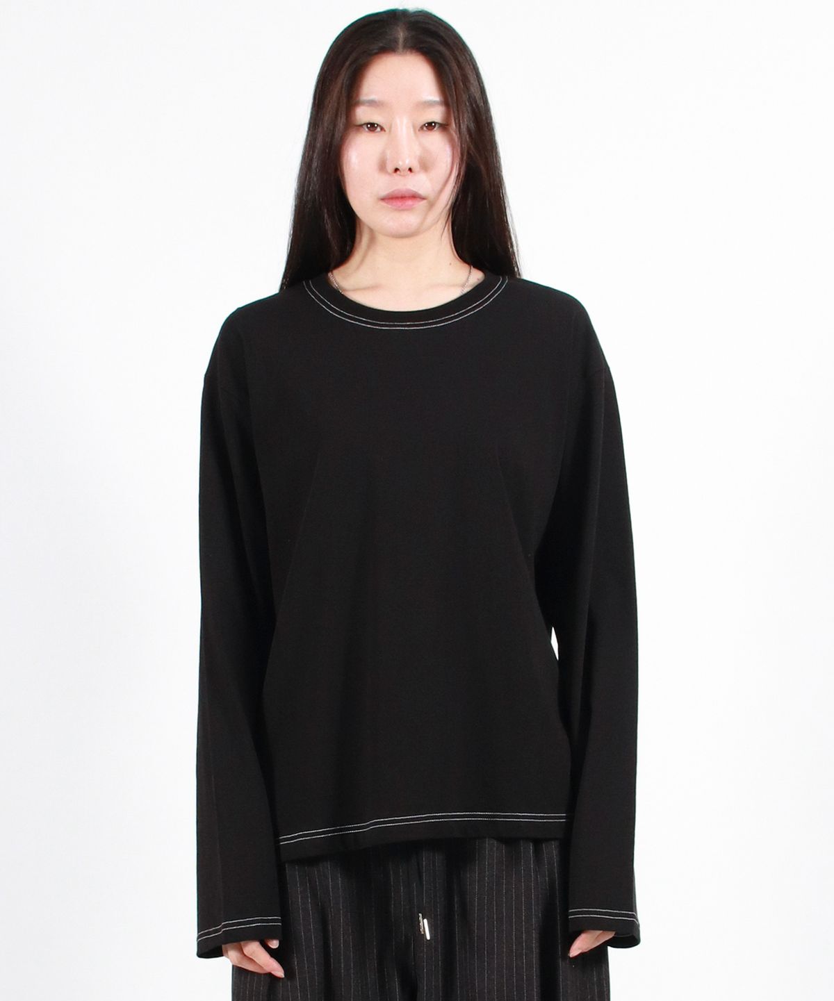 드마크(DEMARC) OUTSTITCH LOOSE FIT LONG SLEEVE TEE - Black
