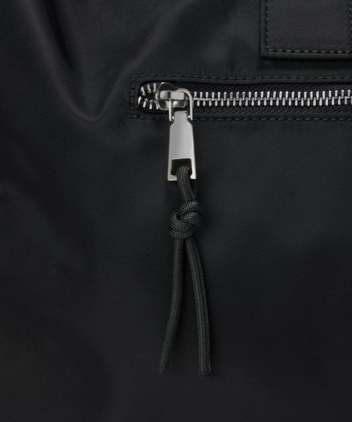 메종미네드(MAISON MINED) TWO POCKET BOSTON BAG BLACK