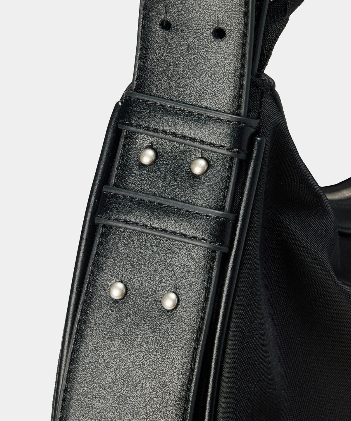 메종미네드(MAISON MINED) BIG SIDE STRAP HOBO BAG BLACK