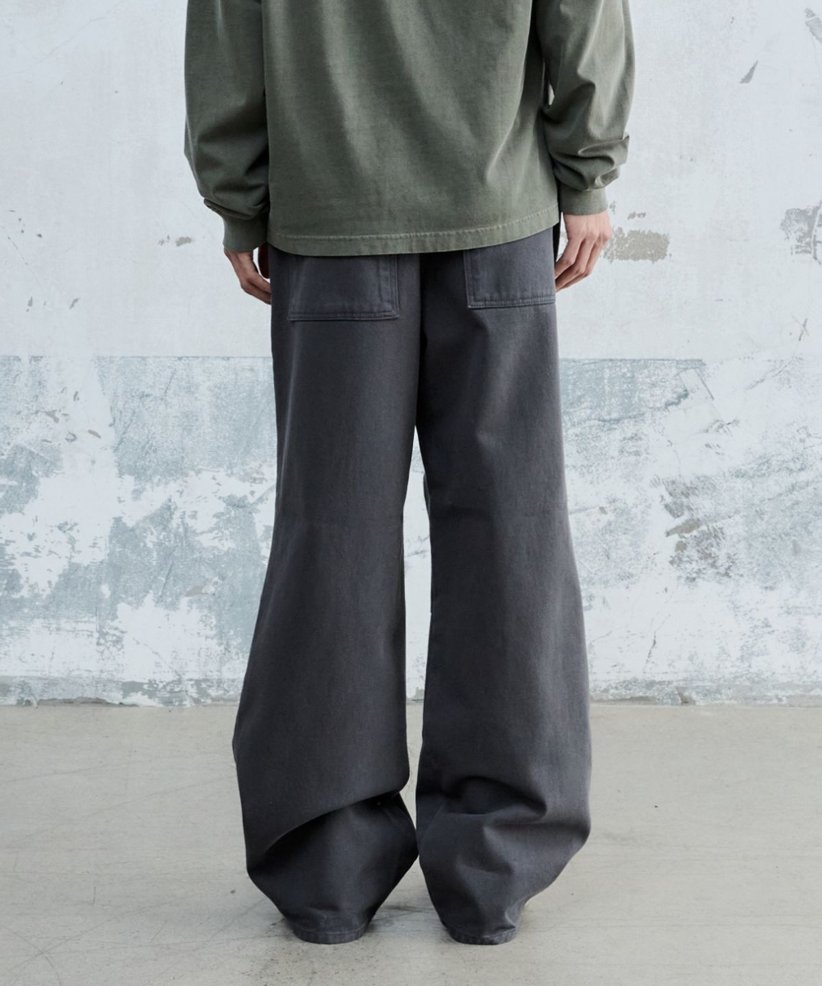 메종미네드(MAISON MINED) PIN-TUCK WASHED COTTON PANTS CHARCOAL