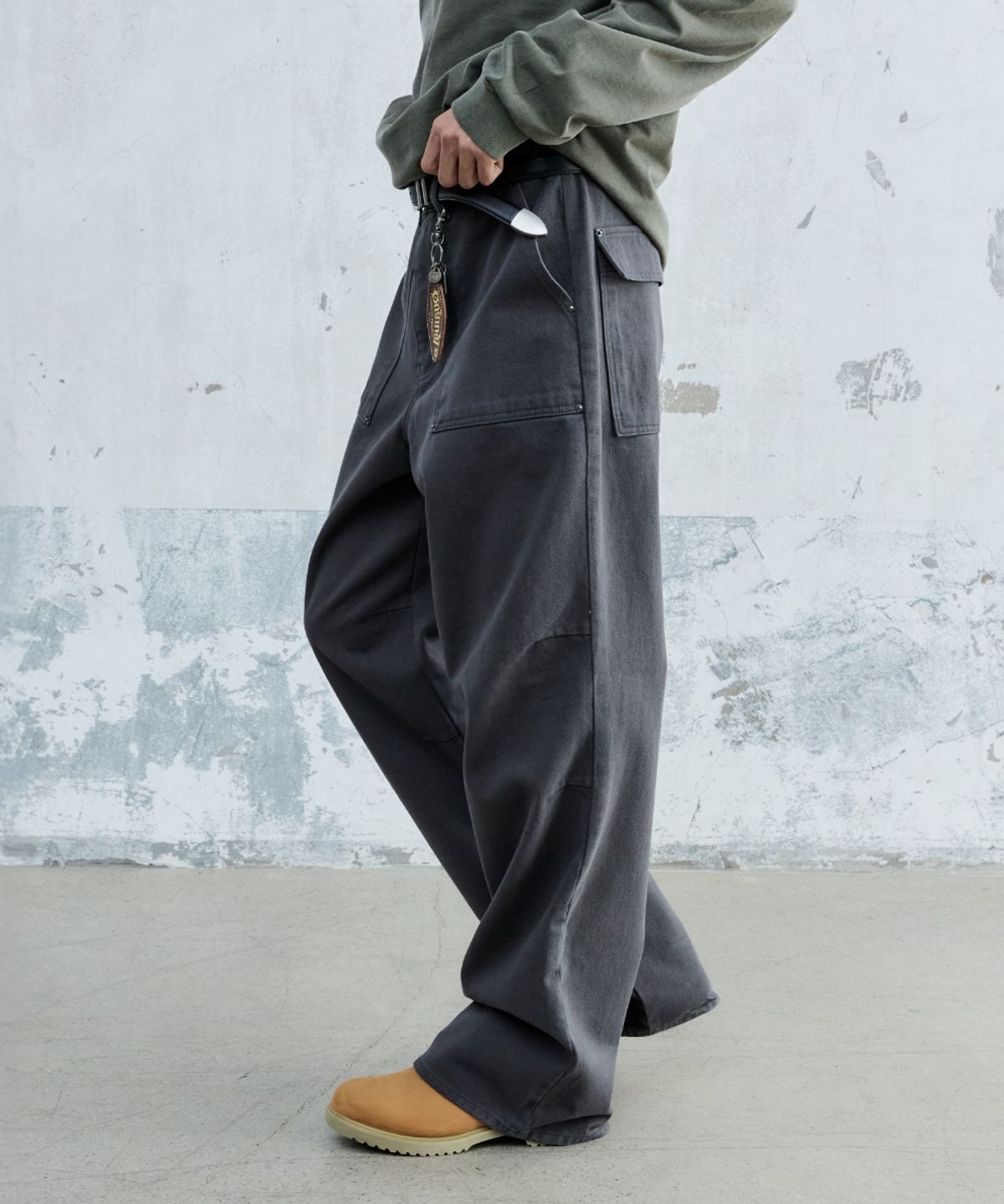 메종미네드(MAISON MINED) PIN-TUCK WASHED COTTON PANTS CHARCOAL