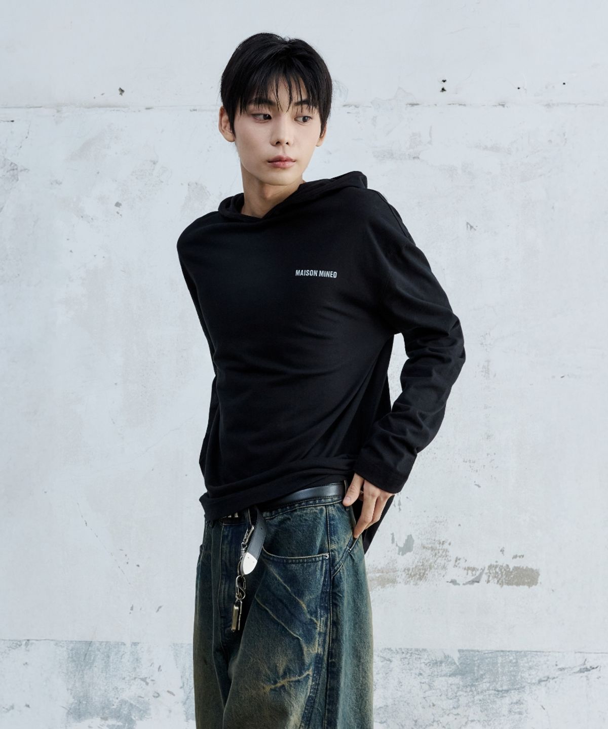메종미네드(MAISON MINED) MAISON HOODED LONG SLEEVE BLACK