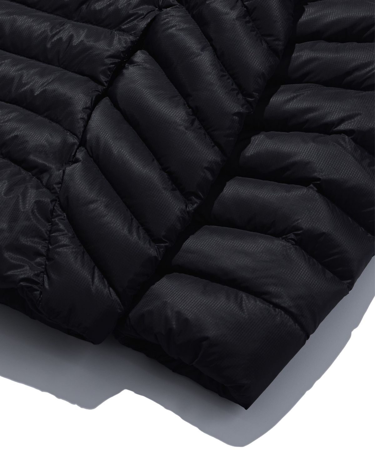 크리틱(CRITIC) Wormhole Bubble Light Down Jacket Black