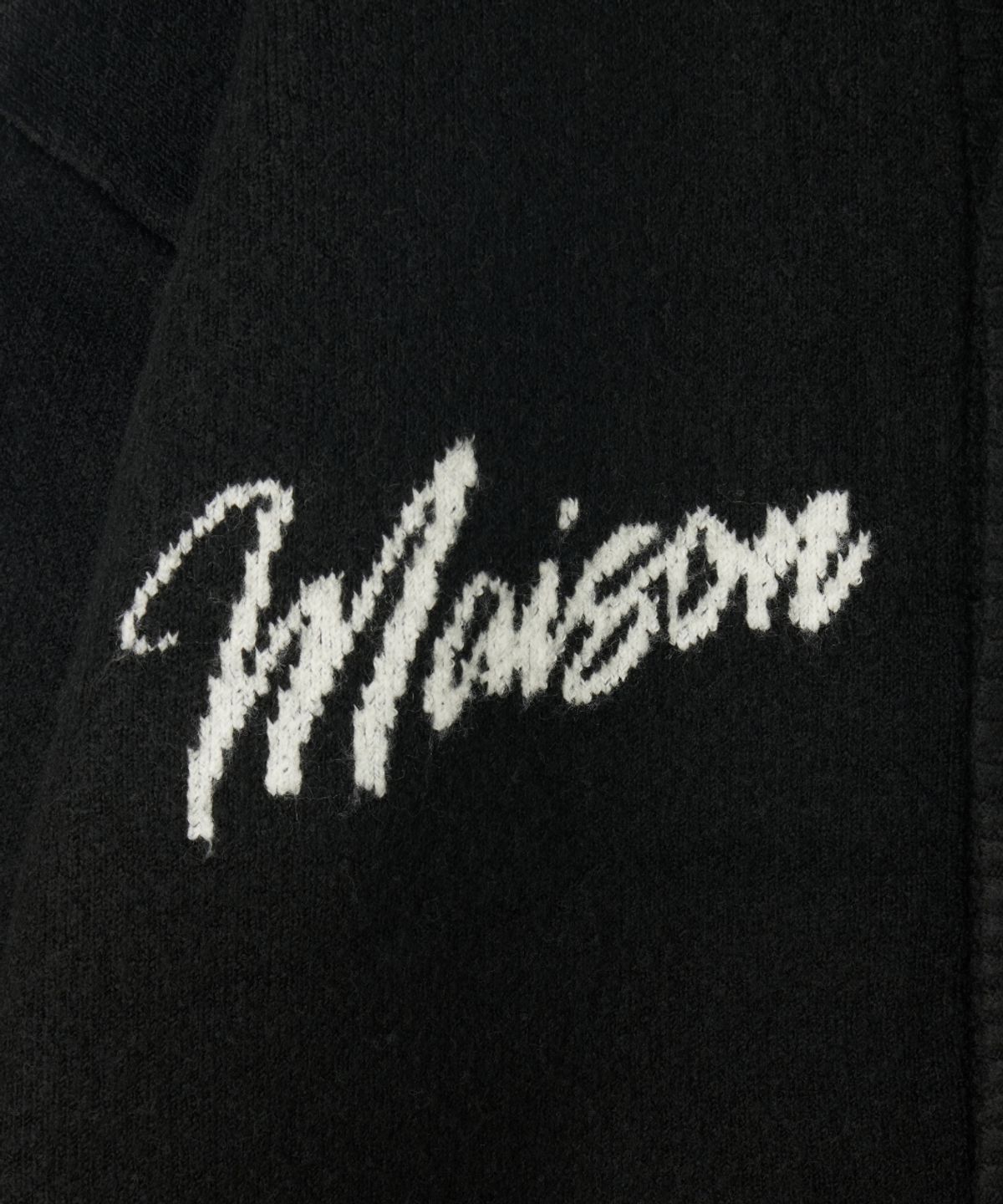 메종미네드(MAISON MINED) SCRIPT TYPE ROUND NECK CARDIGAN BLACK