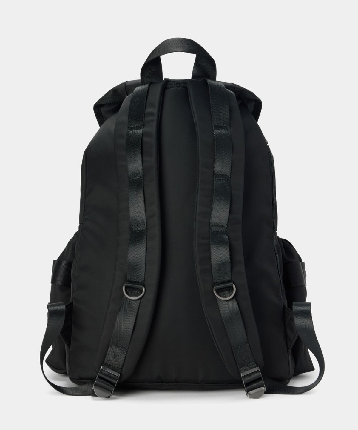 메종미네드(MAISON MINED) EYELET THREE-POCKET BUCKLE BACKPACK BLACK