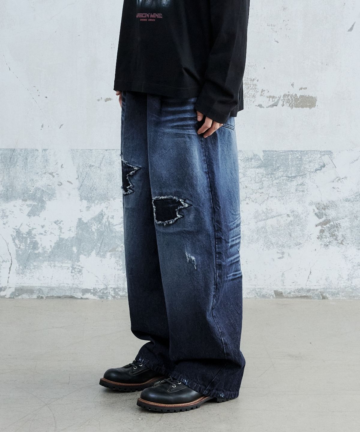메종미네드(MAISON MINED) DESTROYED WASHING DENIM PANTS MID BLUE