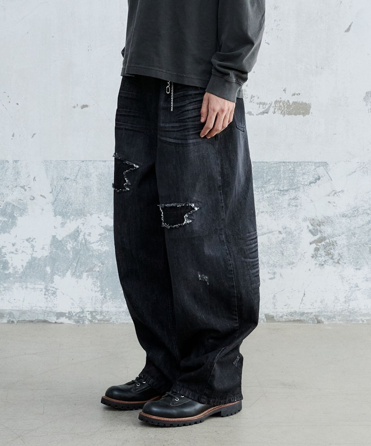 메종미네드(MAISON MINED) DESTROYED WASHING DENIM PANTS BLACK