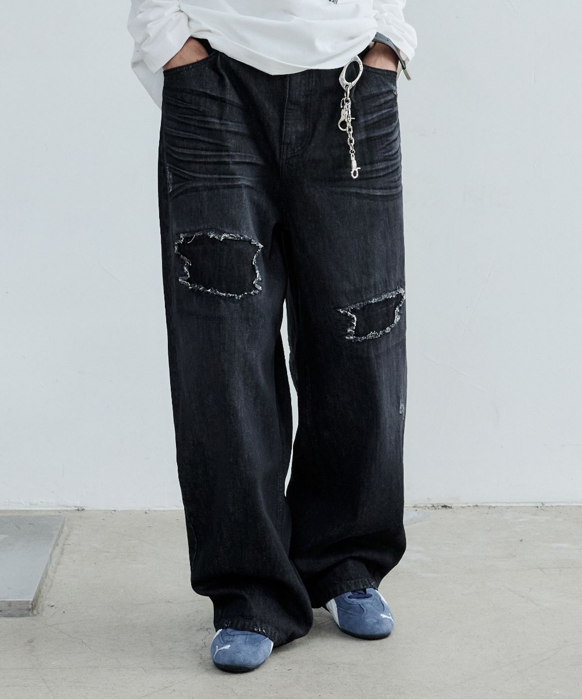 메종미네드(MAISON MINED) DESTROYED WASHING DENIM PANTS BLACK