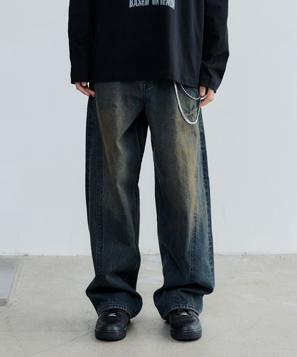 메종미네드(MAISON MINED) FRONT LINE WASHED DENIM PANTS BROWN