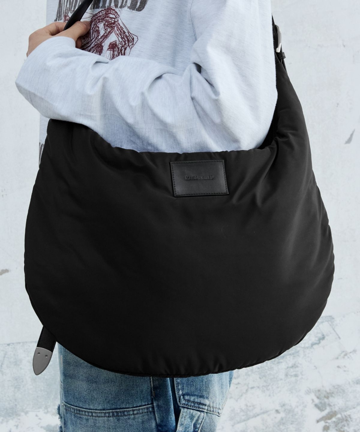 메종미네드(MAISON MINED) PUFFER SHOULDER BAG BLACK
