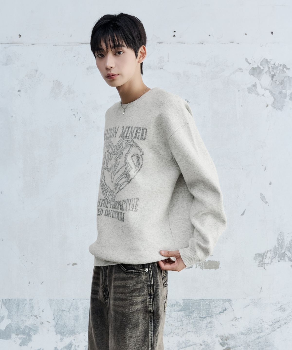 메종미네드(MAISON MINED) DOODLE HEART KNIT MELANGE GRAY