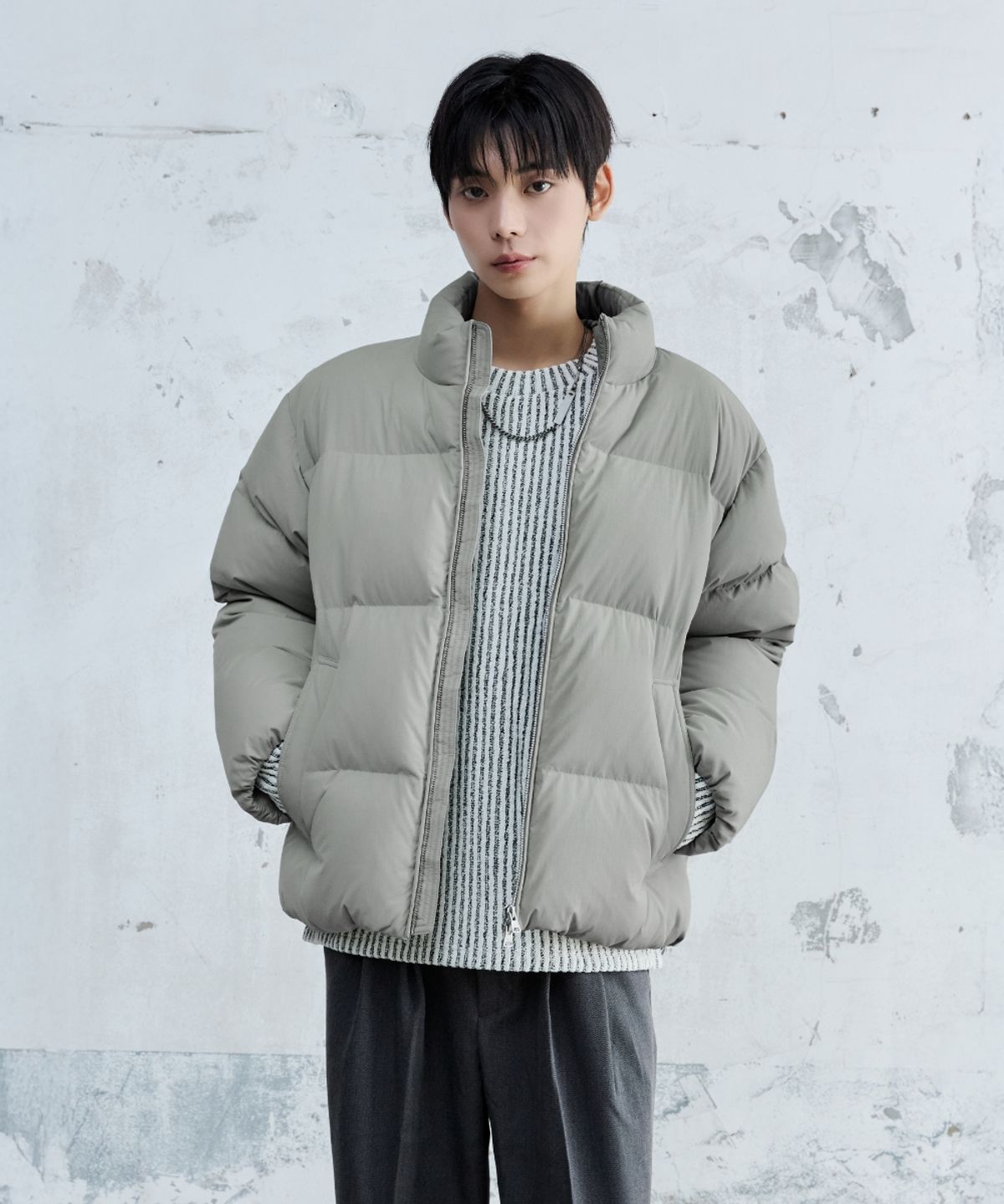 메종미네드(MAISON MINED) BASIC SHORT PUFFER DOWN JACKET LIGHT GRAY