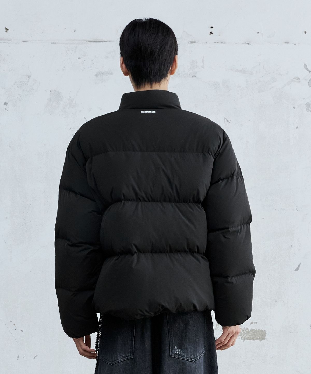 메종미네드(MAISON MINED) BASIC SHORT PUFFER DOWN JACKET BLACK