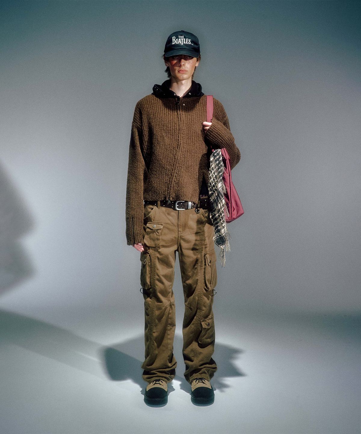 베이컨트 아카이브(VACANT ARCHIVE) MEN NEAH KNITTED ZIP-UP BROWN